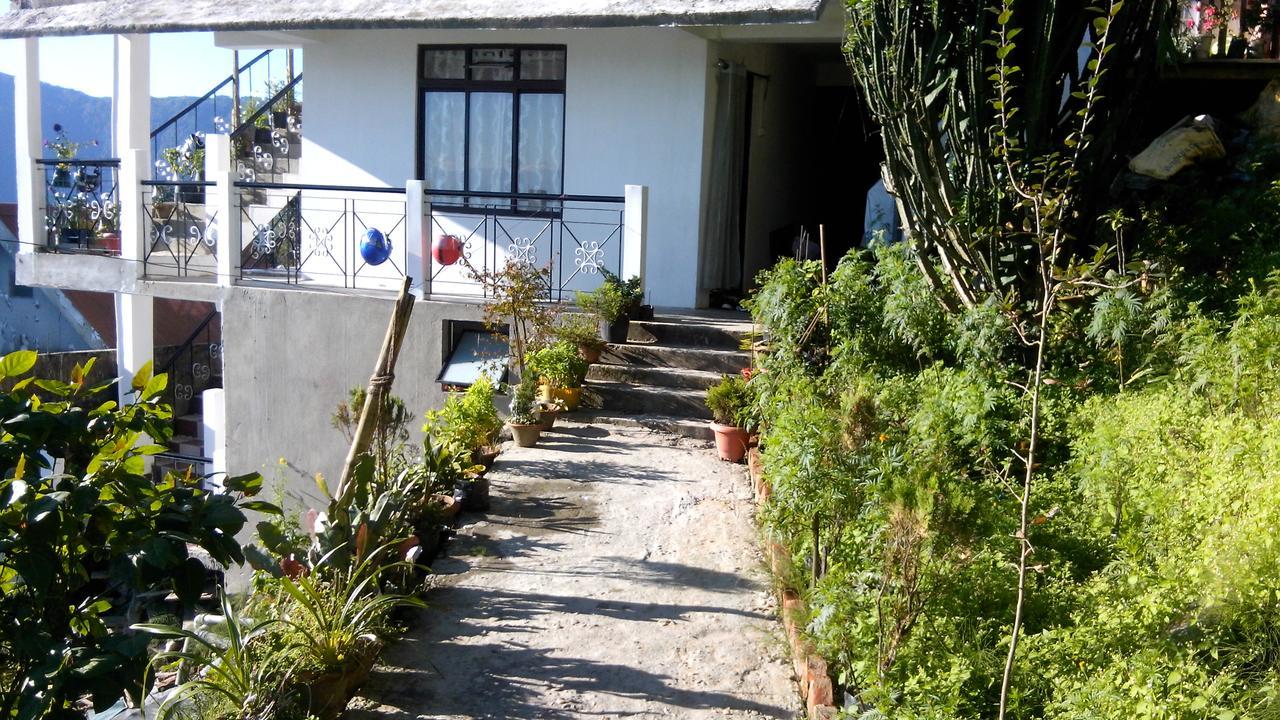Himalayan Inn Homestay Дарджилинг Екстериор снимка
