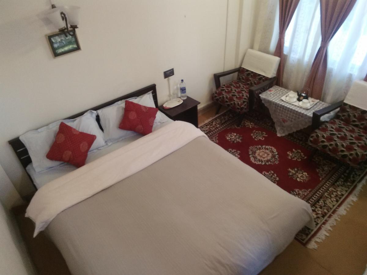 Himalayan Inn Homestay Дарджилинг Екстериор снимка