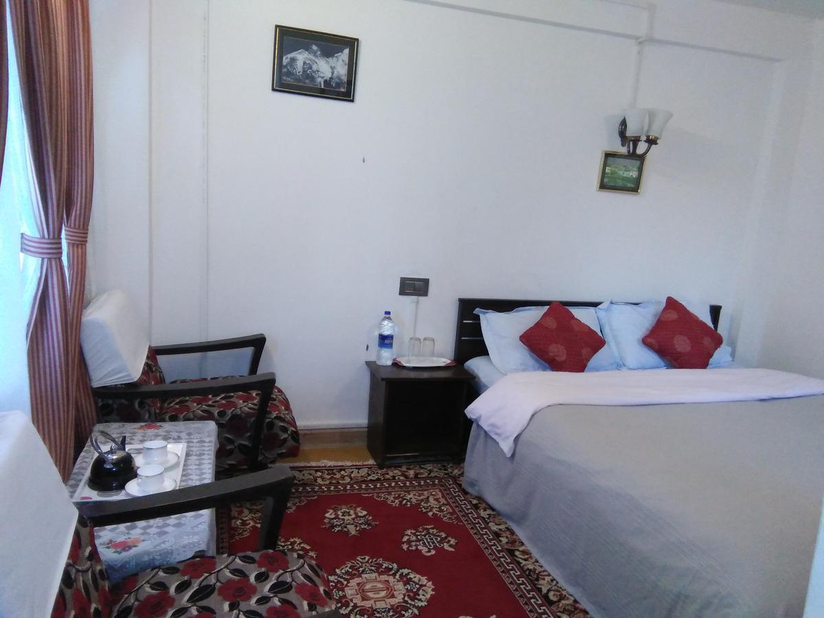 Himalayan Inn Homestay Дарджилинг Екстериор снимка